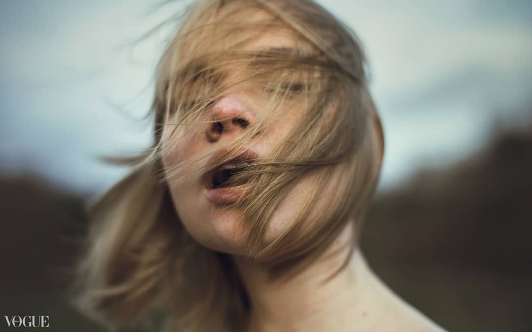 Karol Wiktor - masterful in capturing raw human moments